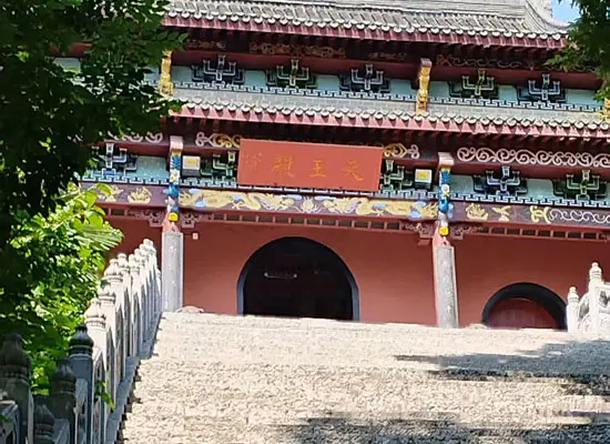 The Hall of Heavenly Kings in Mount Langya