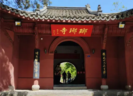 the back door of Luangya Temple